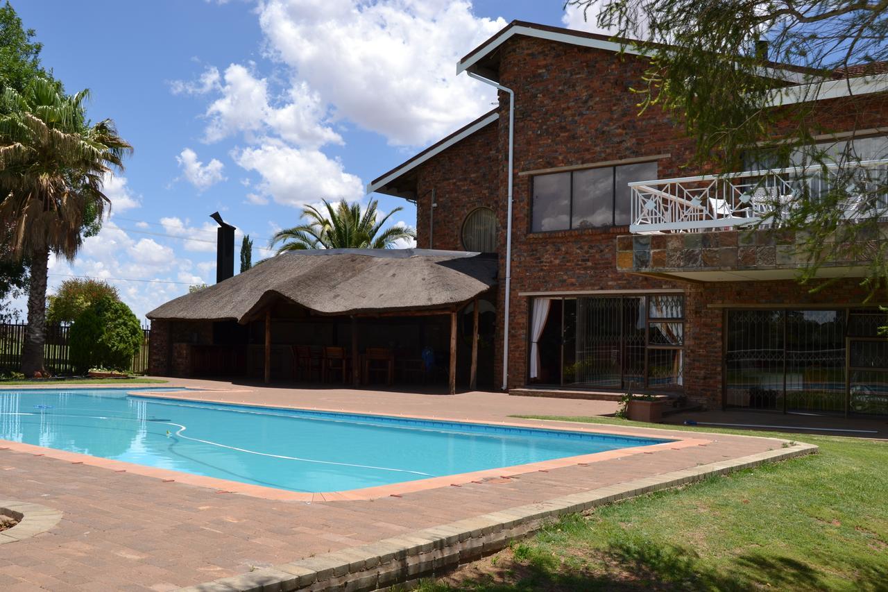 Krige Lodge B&B Bloemfontein Kültér fotó