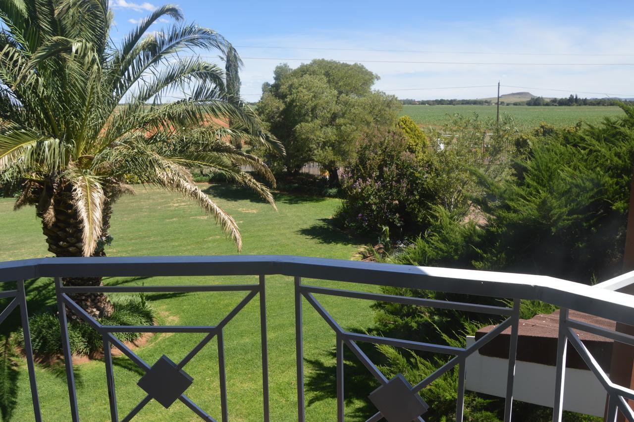 Krige Lodge B&B Bloemfontein Kültér fotó