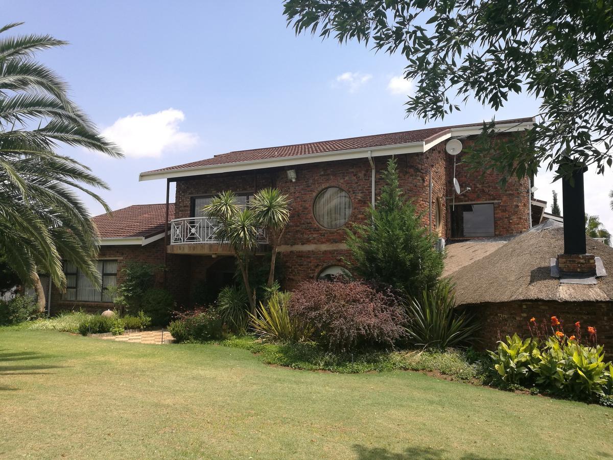 Krige Lodge B&B Bloemfontein Kültér fotó