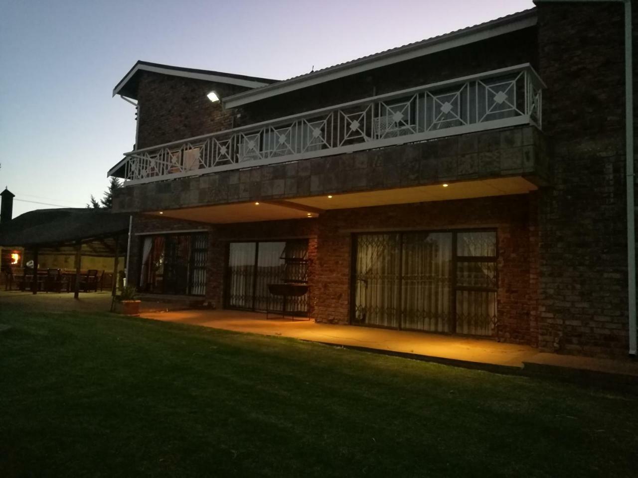 Krige Lodge B&B Bloemfontein Kültér fotó